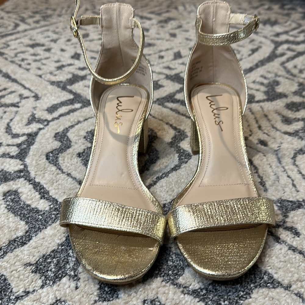 Gold Lulus! - Picture 2 of 5